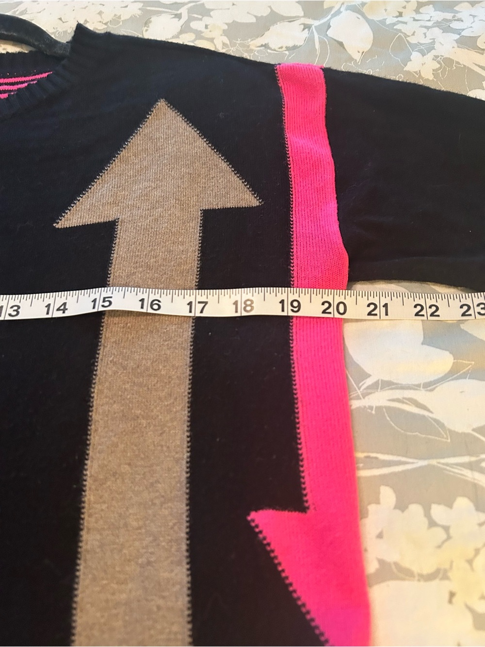 Lisa Todd Black Crewneck Sweater with Pink and Tan Arrow Motif - Picture 6 of 9